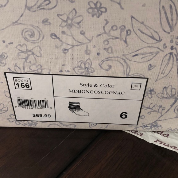 NWT MUDD Booties still in original box - Picture 6 of 6